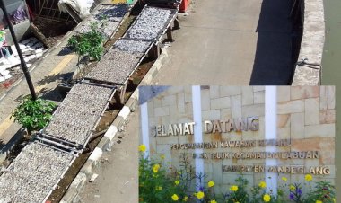 PROGRAM KOTAKU DESA TELUK. Berbalik arah menjadi Daerah Kumuh