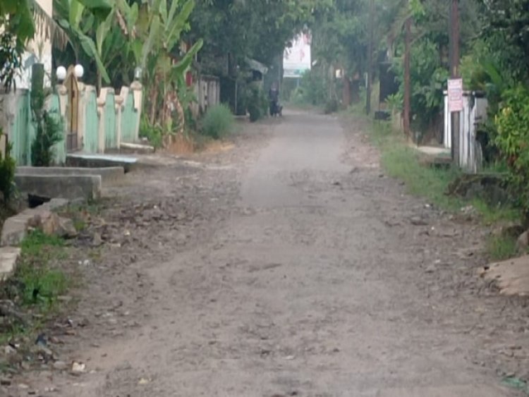 Proyek Jalan Babakan Mesjid - Pagelaran Belum Dikerjakan, CV. Zyga Wiwaha Karya "Molor"