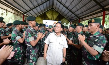 Menhan Prabowo Berpesan Soal Keberanian dan Kewaspadaan Kepada Personel Satgas Yonif PR 330/TD