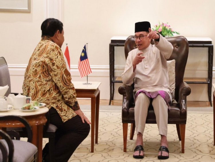 Menhan Prabowo Bertemu PM Malaysia, Bicara Hubungan Bilateral dan Regional