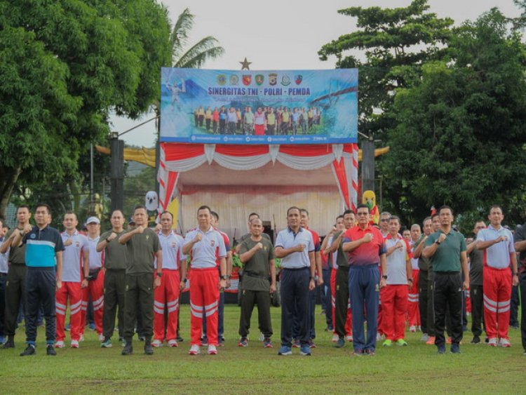 Olahraga Bersama TNI-Polri, Danlantamal IX Harap Sinergitas Semakin Mantap