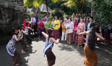 Pesona Bali Sambut Spouse Program ACDFM Ke-20