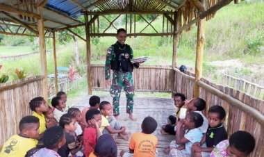 Pos Eragayam Ajarkan Baca Tulis Anak-Anak Di Distrik Eragayam