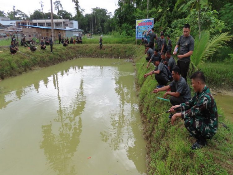 Pererat Hubungan Kekeluargaan, Anggota Kodim 1710/Mimika Laksanakan Acara Mancing Mania