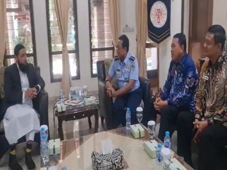 Kunjungan Kehormatan Islamic Religious Advisor to Chief of The Defence Staff & Services Chiefs of UK