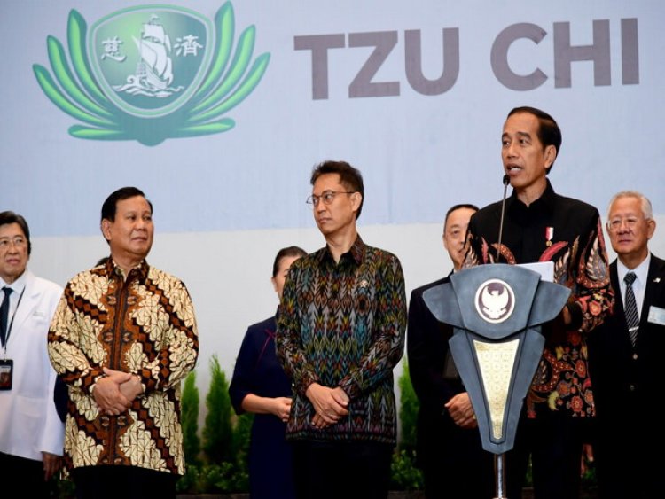 Menhan Prabowo Dampingi Presiden Jokowi Resmikan Tzu Chi Hospital 