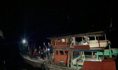 Bakamla RI Amankan 8 Pekerja Migran ILegal di Dumai