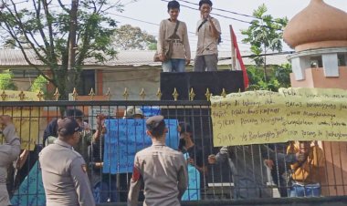 Dinkes Pandeglang Akan di Audien, AMMUK Sebut Apotik di Kabupaten Pandeglang Tanpa Pengawasan