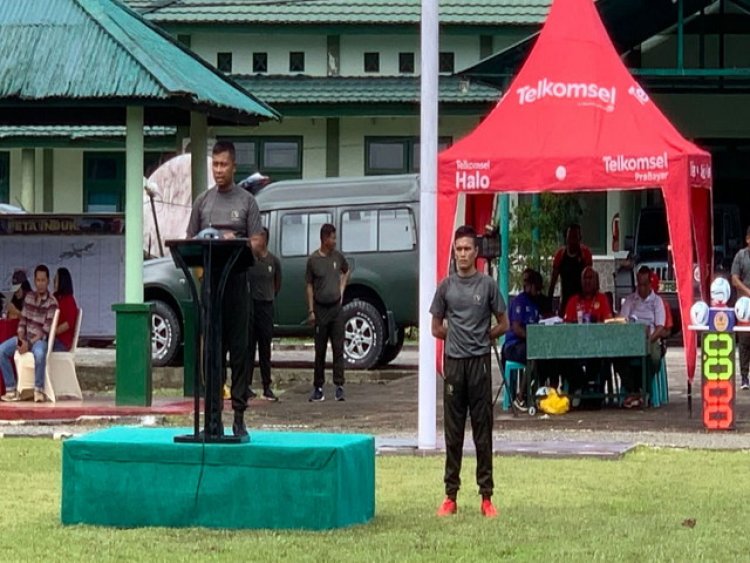 Dandim 1710/Mimika Secara Resmi Membuka Turnamen Sepak Bola Piala Kasad Cup