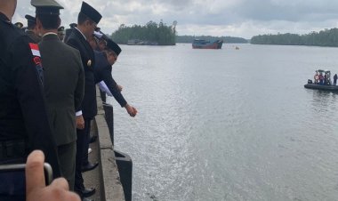 Kodim 1710/Mimika Hadiri Upacara Tabur Bunga
