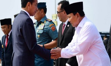 Menhan Prabowo Lepas Keberangkatan Presiden Jokowi ke India