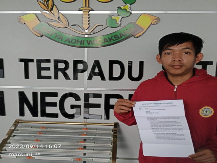 AMMUK Laporkan Pihak DPUPR dan PT. Cahaya Mas Cemerlang Kepada Kejari Pandeglang