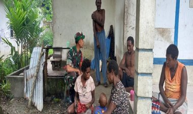 Sembari Komsos, Babinsa Koramil 1710-07/Mapurujaya Himbau Warganya Untuk Terapkan Pola Hidup Sehat