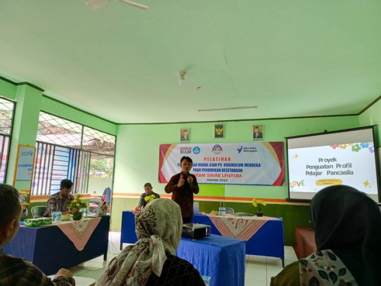 PKBM Sinar Lentera Gelar Kegiatan Pelatihan Penyususnan Modul Ajar P5
