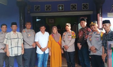 Takziah ke Rumah Duka Anggota KPPS Desa Margasana, Kapolres Pandeglang: Semoga Keluarga Almarhum di Berikan Ketabahan dan Kesabaran