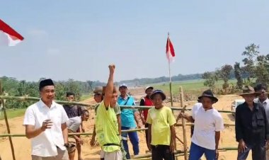PT Hutama Karya KSO di Nilai Ingkar Janji, Masyarakat dan Pemuda Desa Pasirgadung Kibarkan Sang Merah Putih dan Blokade Jalan Tol Serang Panimbang