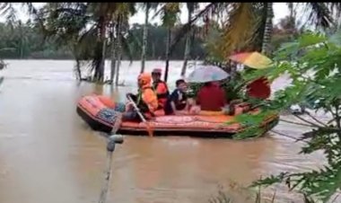 BPBD Provinsi Banten Bersama BPBD Pandeglang, Evakuasi Warga dan Berikan Bantuan