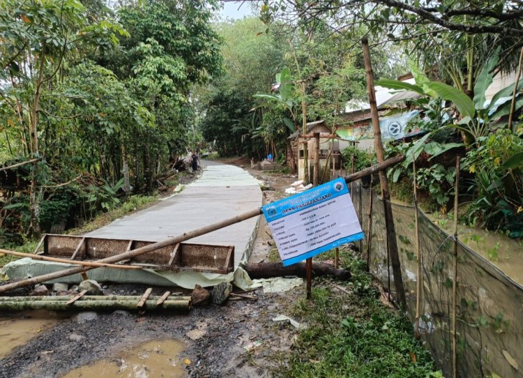 Pembangunan Jalan Rambat Beton Dari DD Pasirpanjang Picung, Di Apresisasi Warga