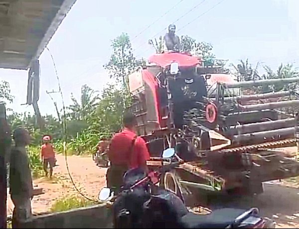 Tanpa Dokumen, Alat Panen dari Lampung Langgar Aturan Penggunaan BBM  ‎ 