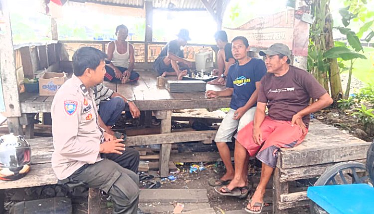 Anggota Polsek Patia Kabupaten Pandeglang Lakukan Giat Sambangi Tokoh Masyarakat Kecamatan Patia
