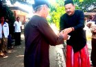 Tebar Berkah, Ratusan Kotak Makanan Dibagikan Usai Ibadah Sholat Jum'at    