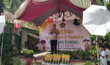 Bhabinkamtibmas Desa Dahu Hadiri Pelepasan dan Kenaikan Kelas MI MALNU Bangko