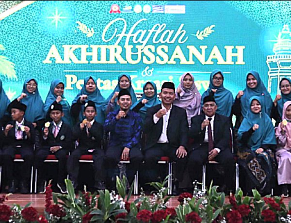 SDIT Irsyadul I'bad 2 Lepas Angkatan V: Cetak Generasi Qurani dan Berprestasi Melalui Haflah Akhirussanah