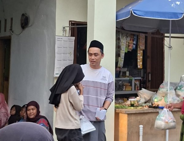 Peringati Tahun Baru Islam 1448 H, Sekretaris DPD PSI Pandeglang Gelar Santunan Anak Yatim