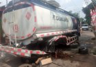 Mobil Tangki Angkut Solar Proyek Tol Serang-Panimbang, Patah As Roda Ganggu Lalu lintas 