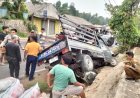 Kecelakaan di Kadu Hapa Cikedal, Motor PCX Ringsek di Bawah Pick Up