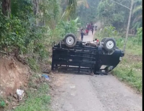 Bawa Rombongan SDN Lebak 3 Munjul, Mobil Pikap Terguling, Satu Peserta Didik Meninggal