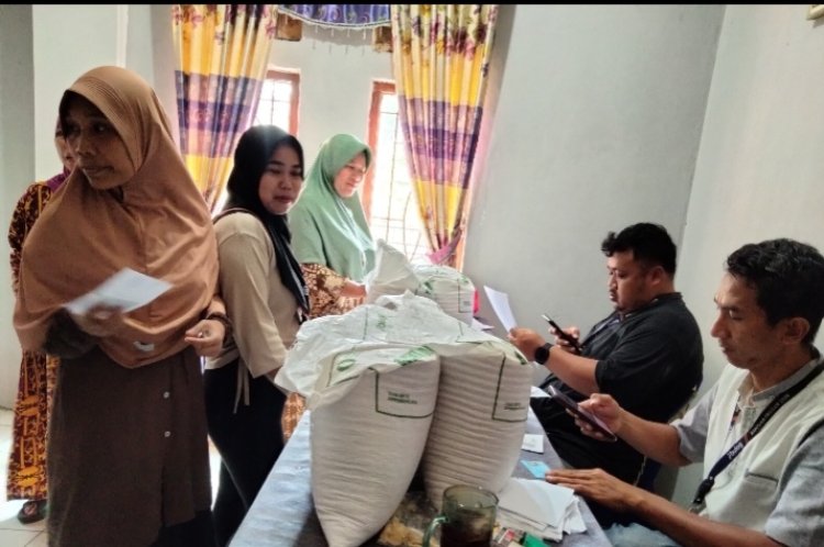 Kepala Desa Karyautama Apresiasi Penyaluran Bansos, 691 KK Terima Bantuan